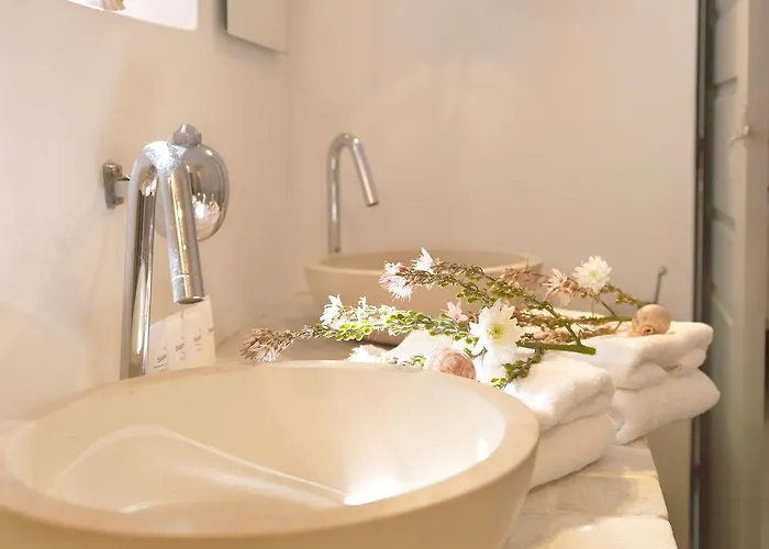 Unique Homes By K&k أويا