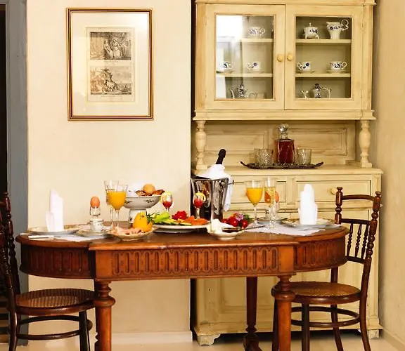 بيت للعطل Unique Homes By K&k أويا