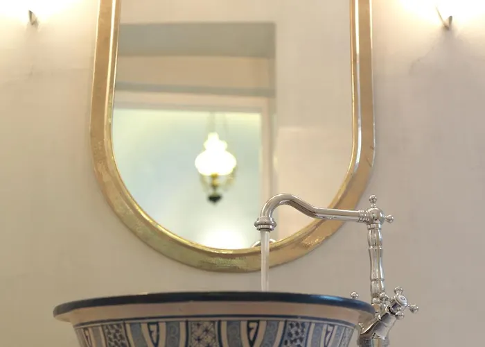 Unique Homes By K&k *