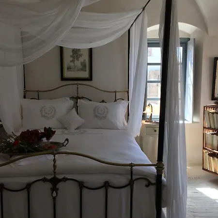 Unique Homes By K&k *