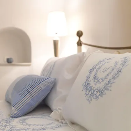 Unique Homes By K&k *