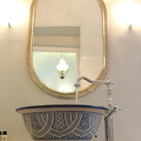 Unique Homes By K&k *