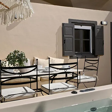 Unique Homes By K&k *